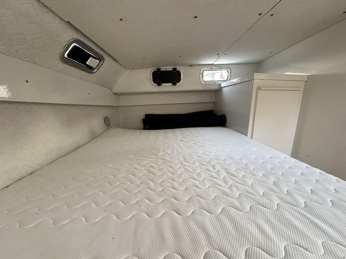 Marco Yachts 860 AK
