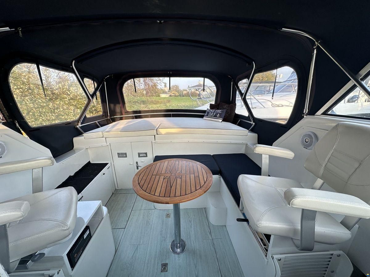 Marco Yachts 860 AK