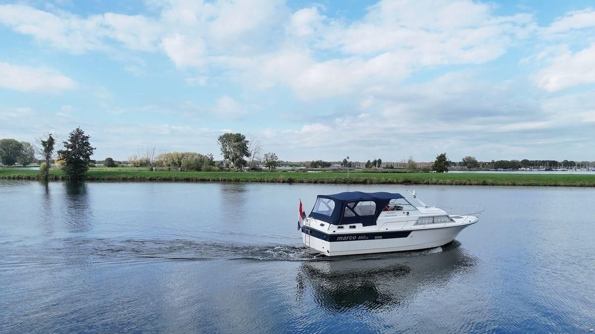 Marco Yachts 860 AK