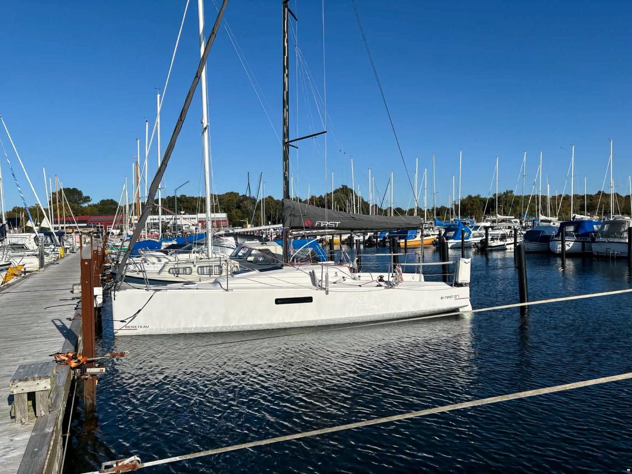 Beneteau First 27 SE