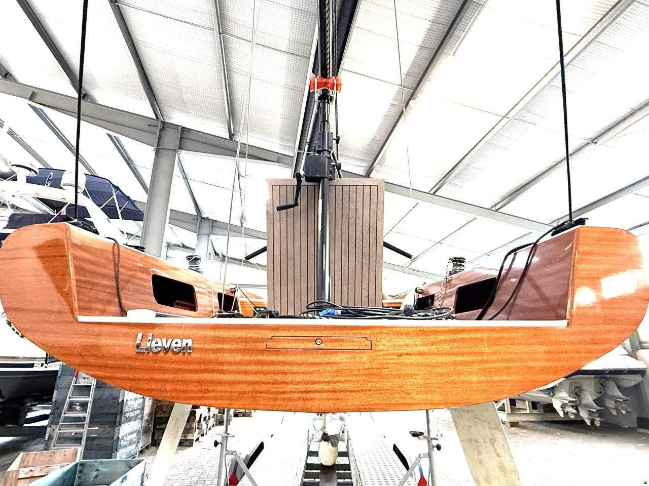 LA 28 Daysailer