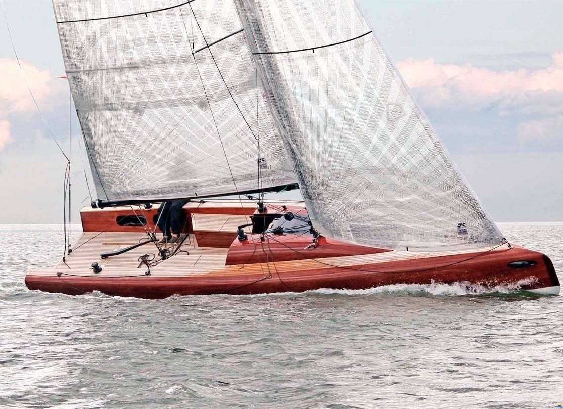LA 28 Daysailer
