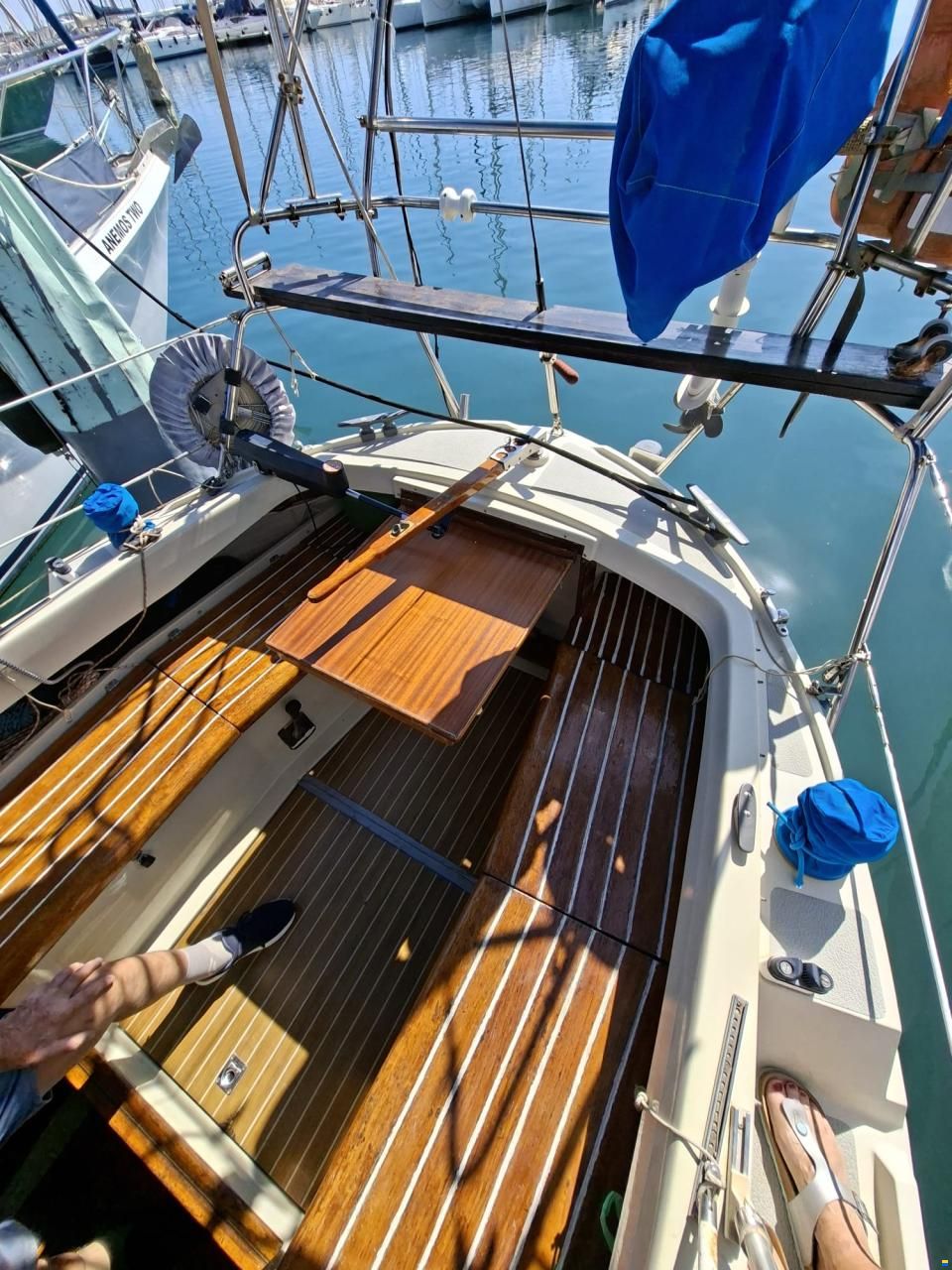 LM 28