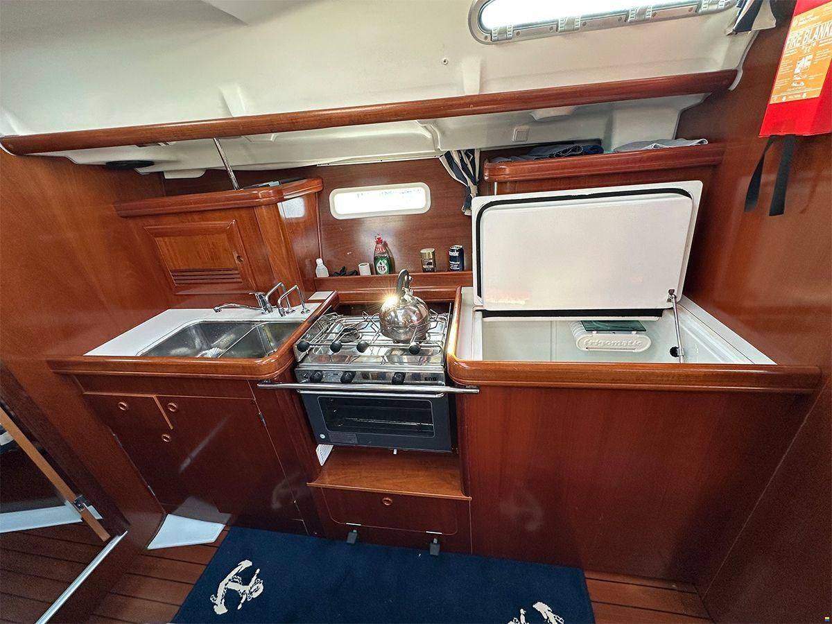 Beneteau Oceanis 393