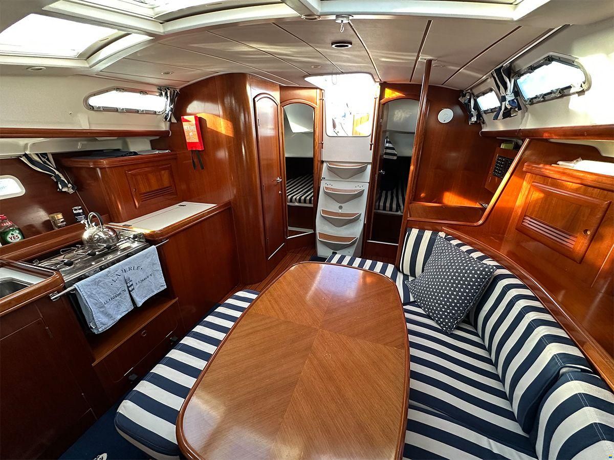 Beneteau Oceanis 393