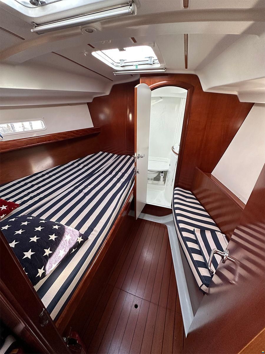 Beneteau Oceanis 393