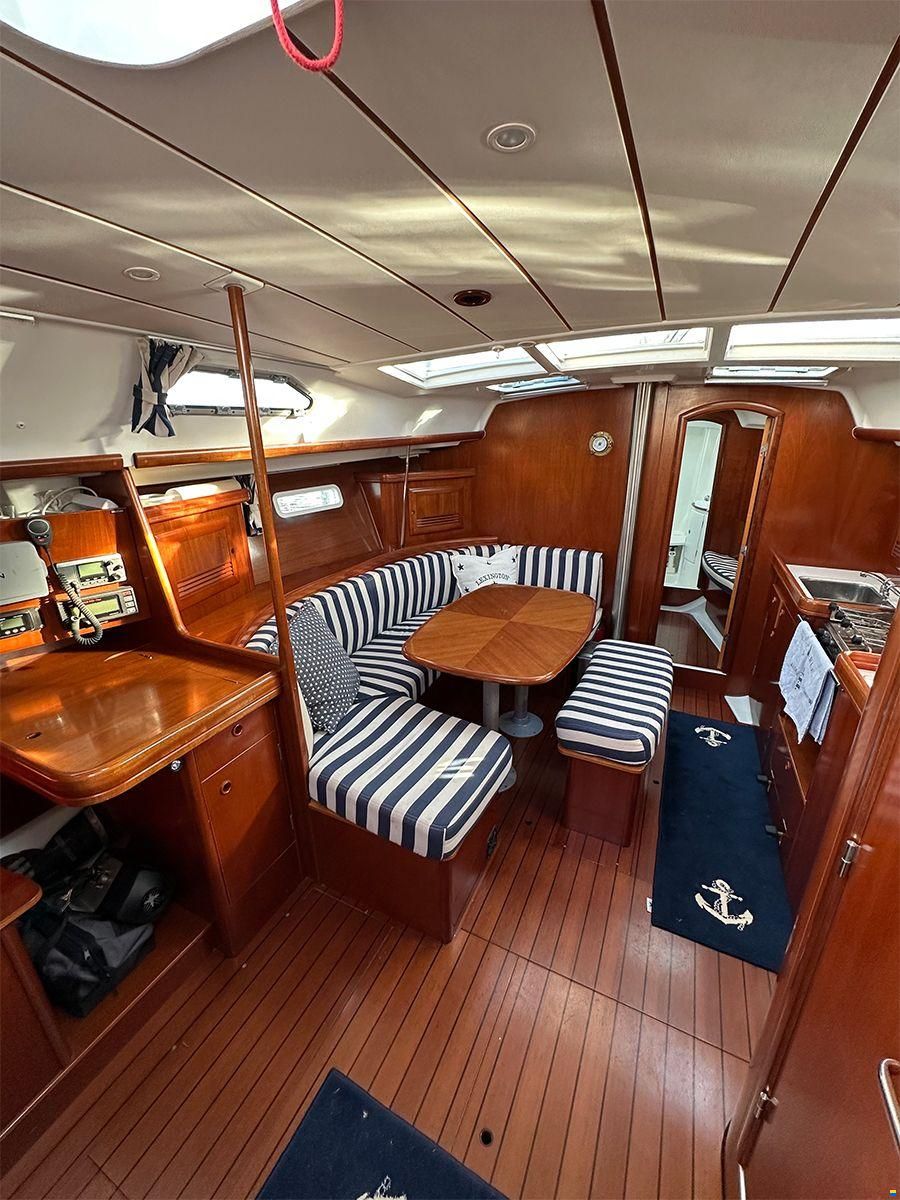 Beneteau Oceanis 393