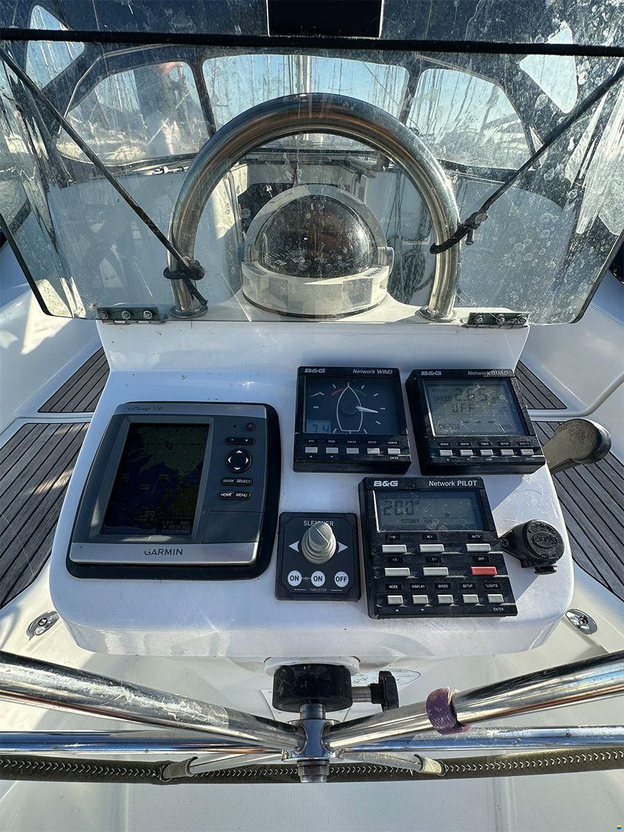 Beneteau Oceanis 393