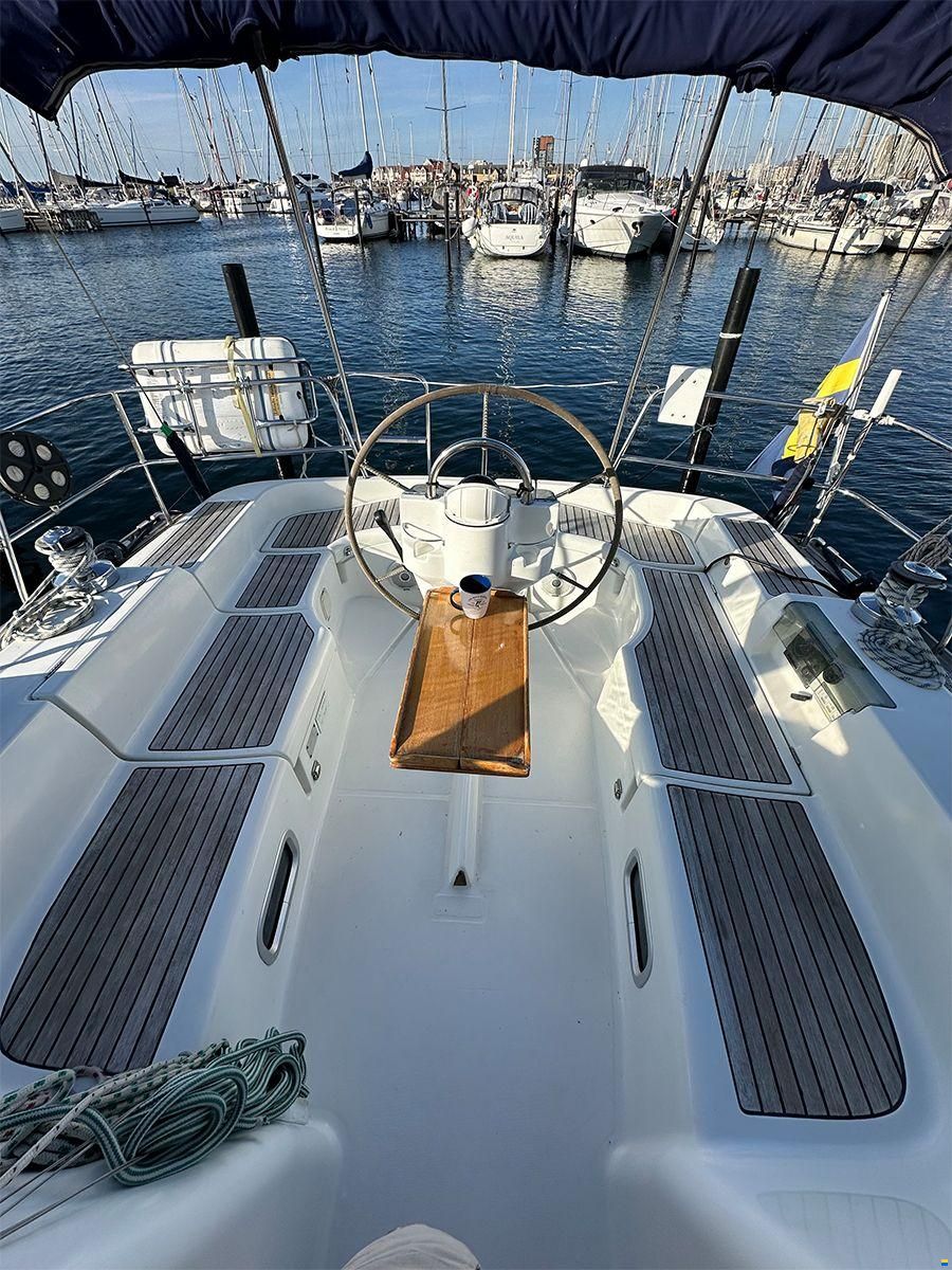 Beneteau Oceanis 393
