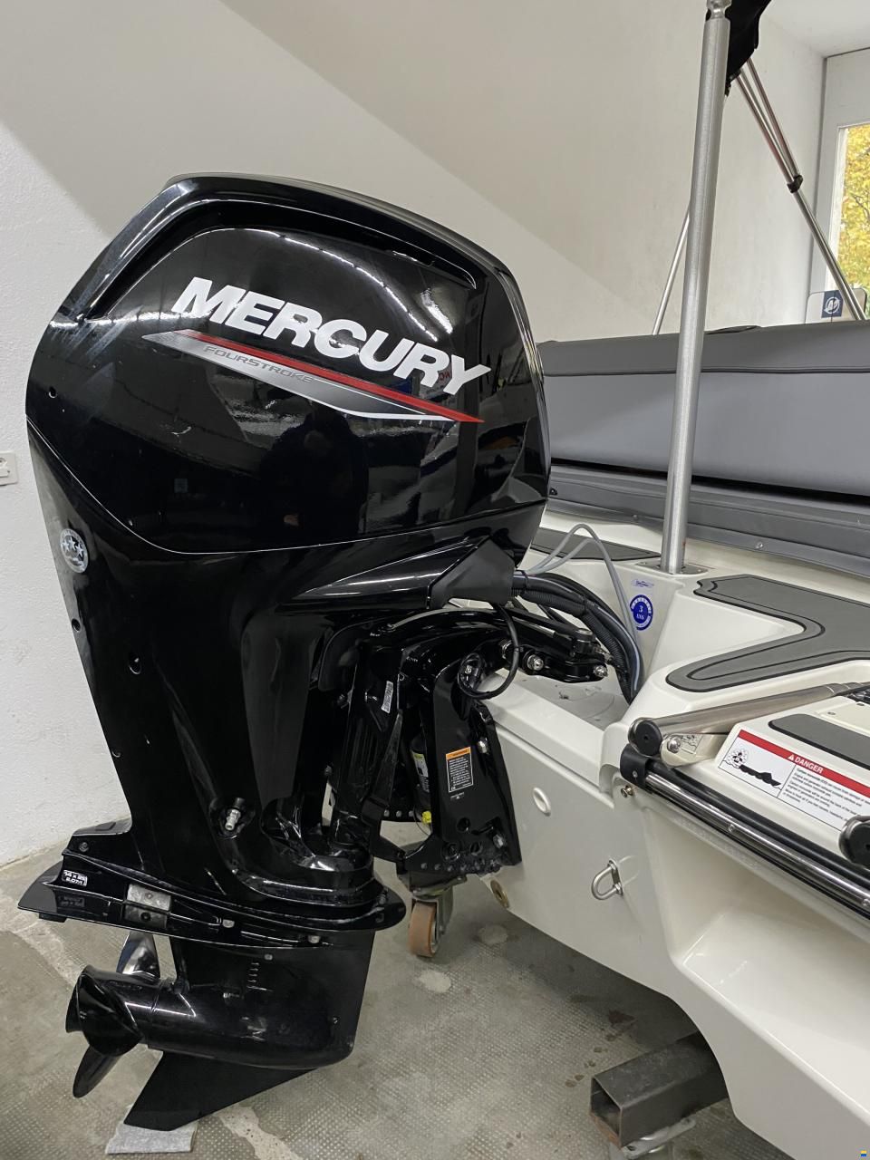 Bayliner M19