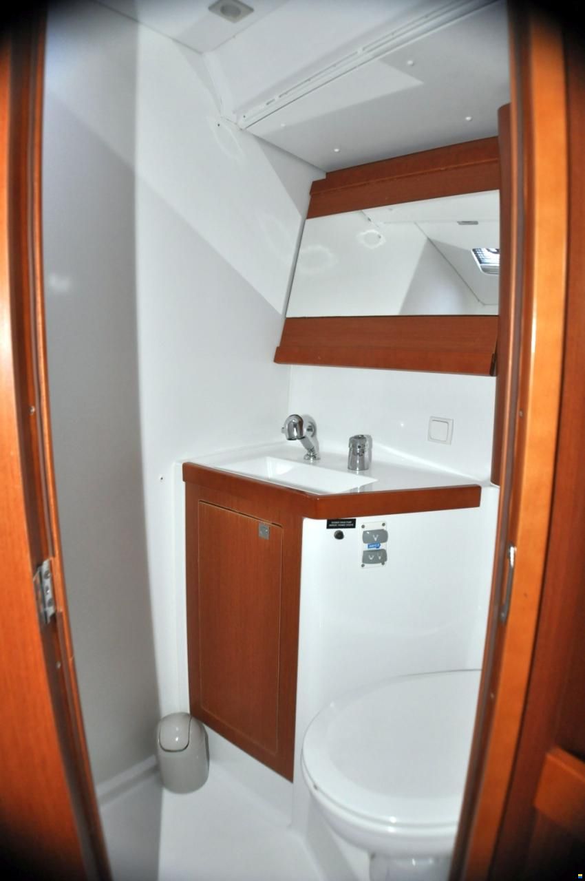 Beneteau Oceanis 48