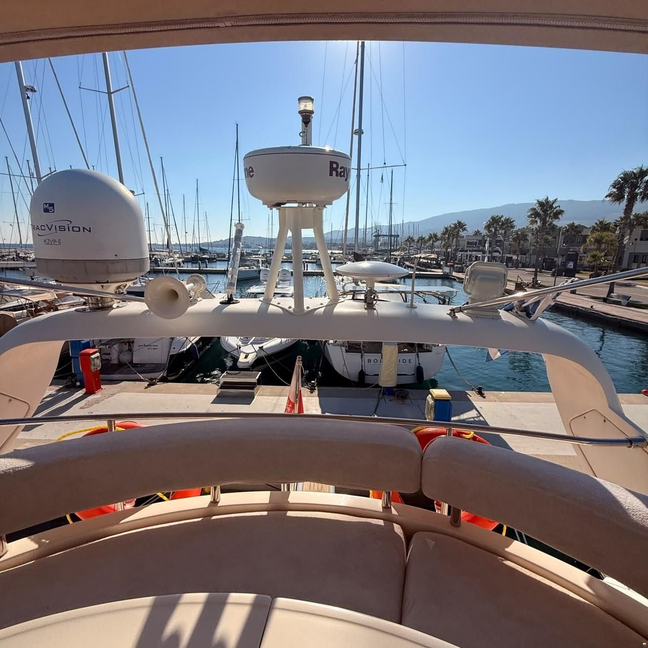 AICON Yachts 56 Fly