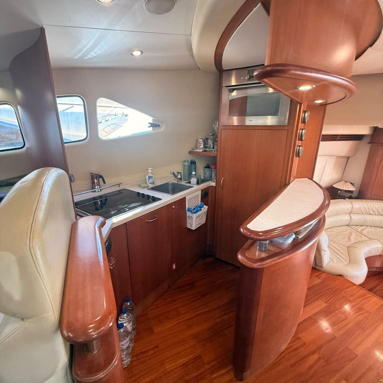 AICON Yachts 56 Fly