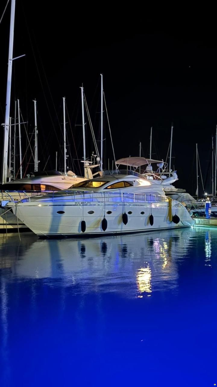 AICON Yachts 56 Fly