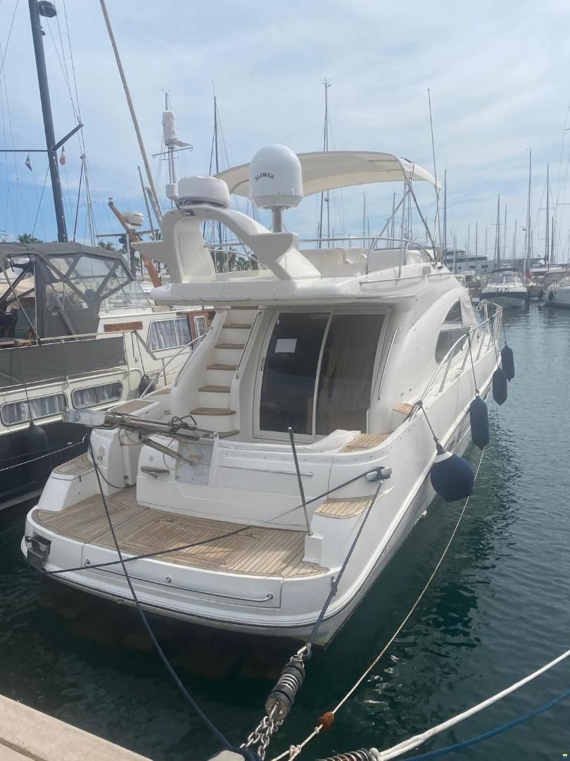Sealine F42/5