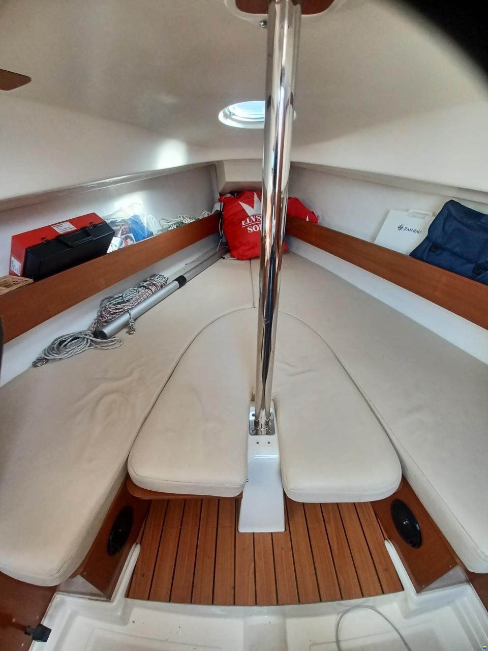 Jeanneau Sun 2500