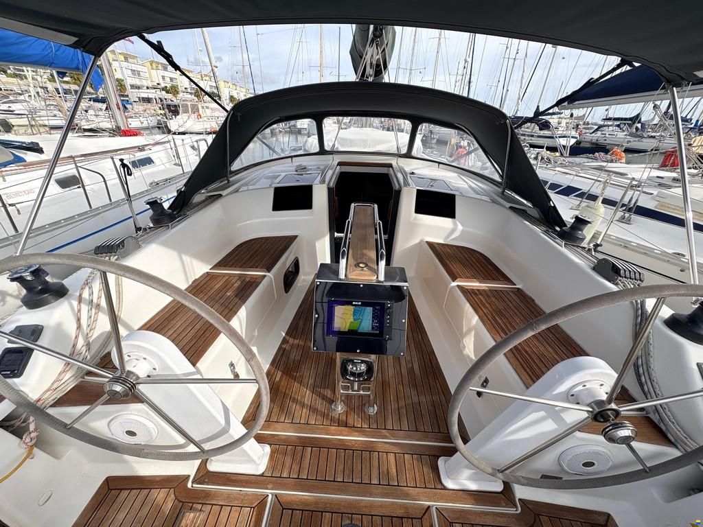 Hanse 385