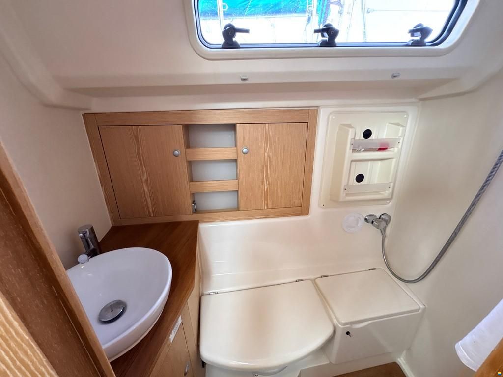 Hanse 385
