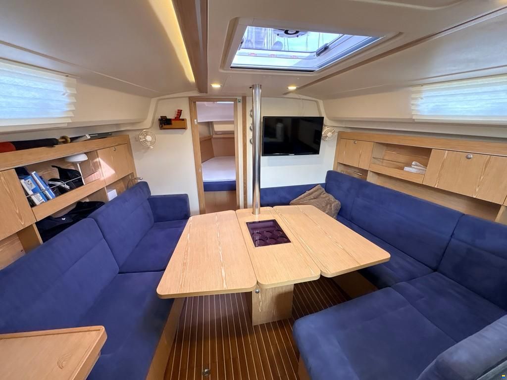 Hanse 385