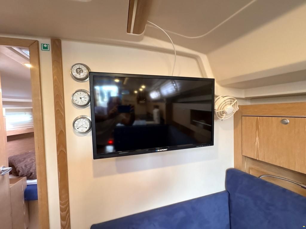 Hanse 385