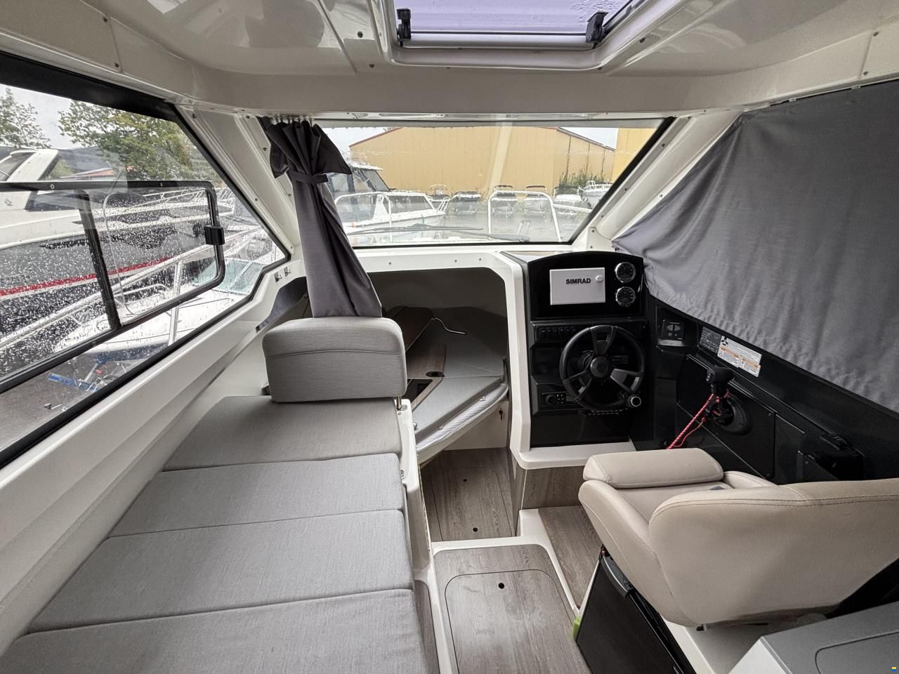 Quicksilver Activ 675 Weekend