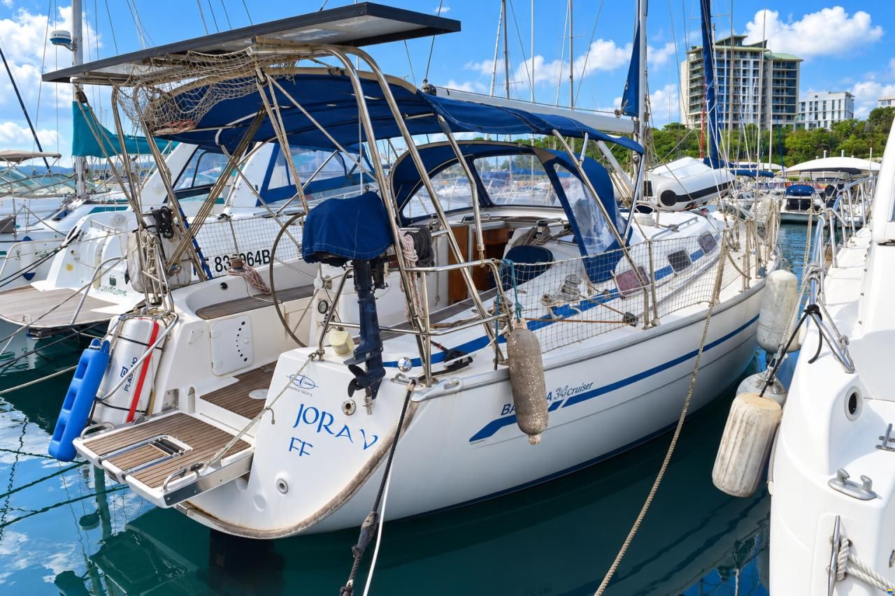 Bavaria 38 CRUISER