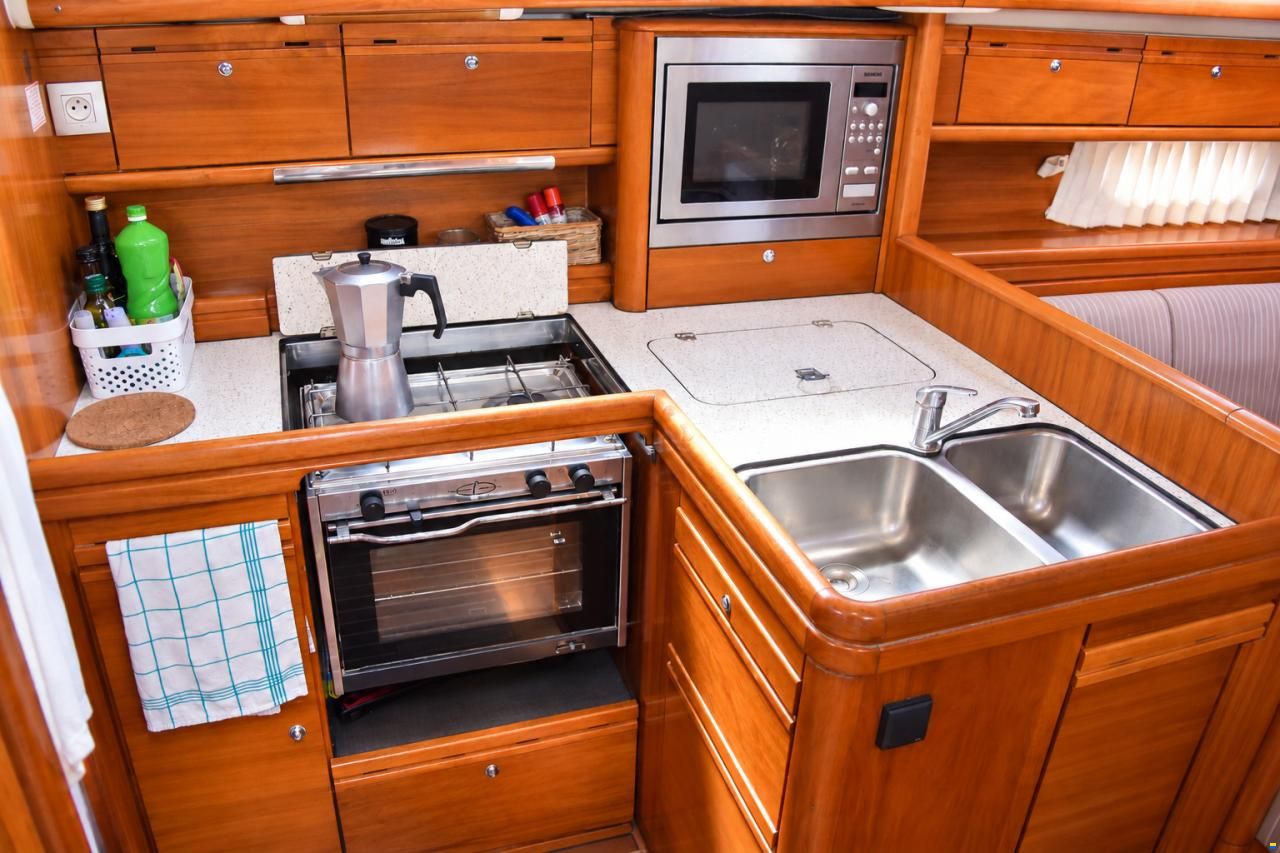 Bavaria 38 CRUISER