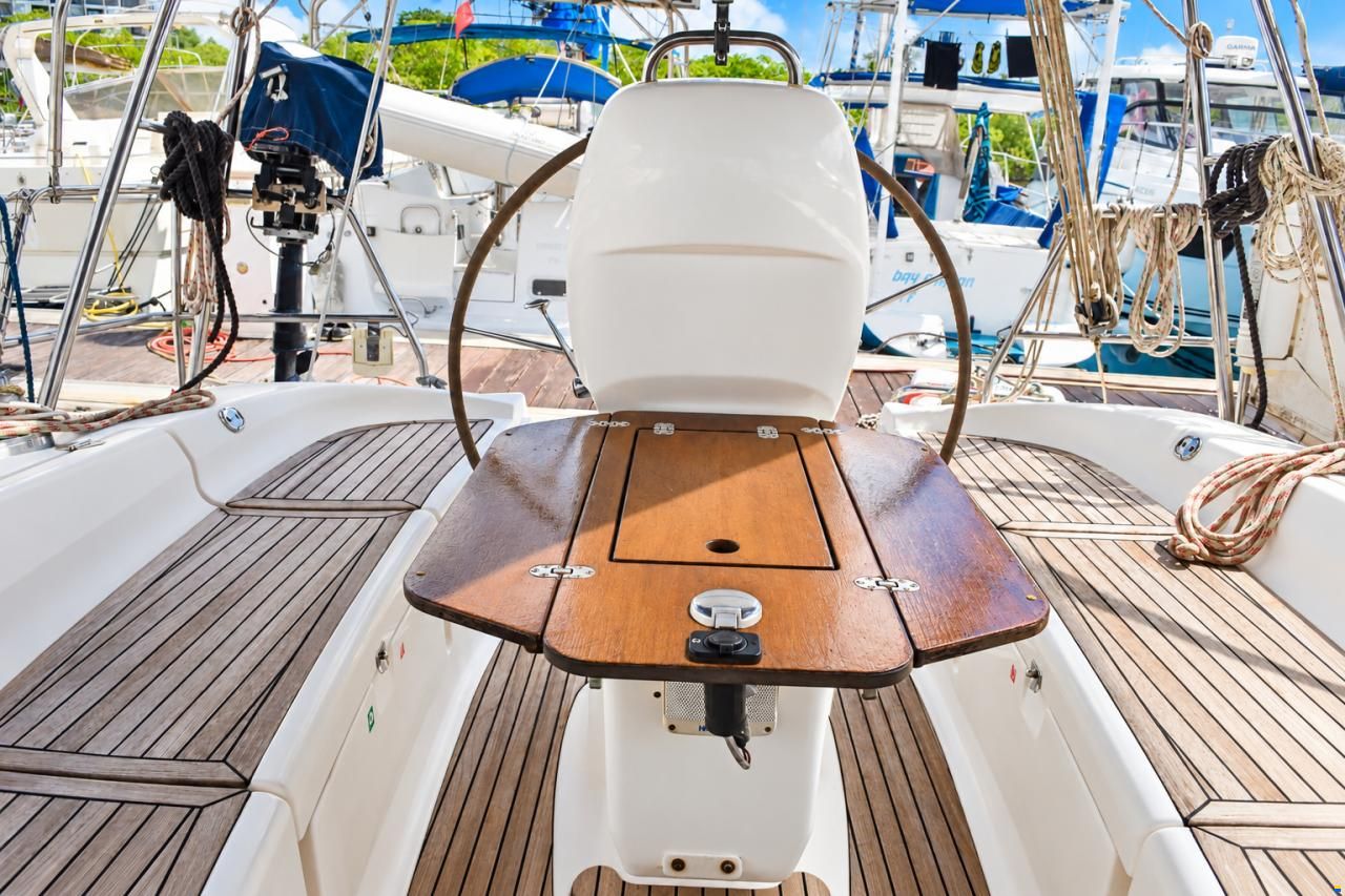 Bavaria 38 CRUISER