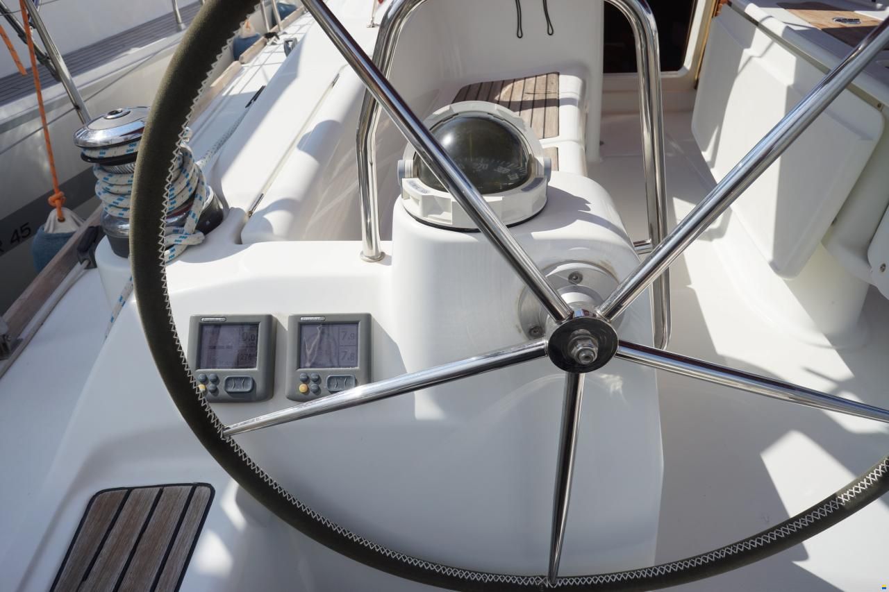 Beneteau OCEANIS 43