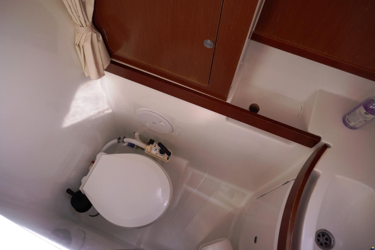 Beneteau OCEANIS 43