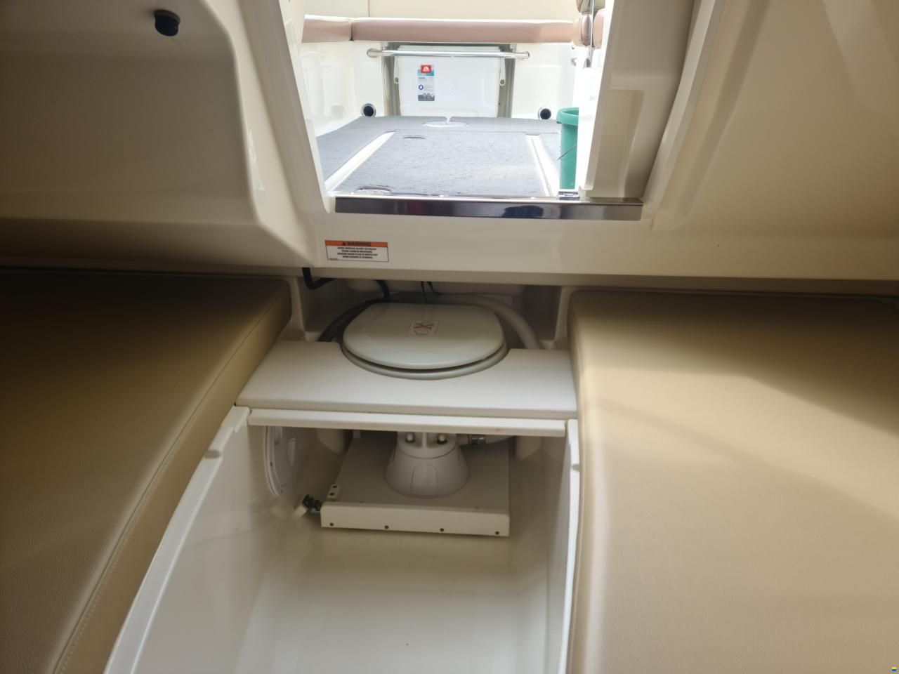 Sea Ray Sunsport 230 SPX