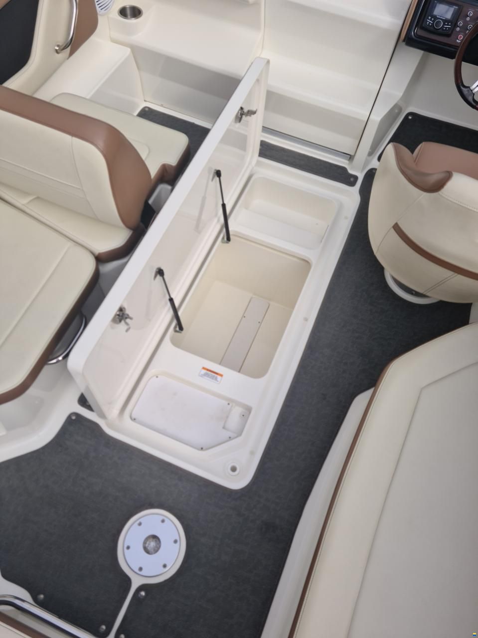 Sea Ray Sunsport 230 SPX