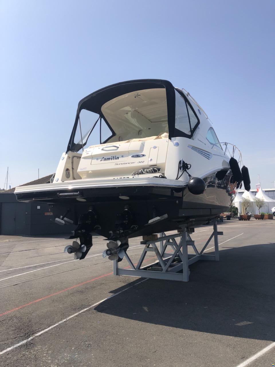 Sea Ray 355 DA Sundancer