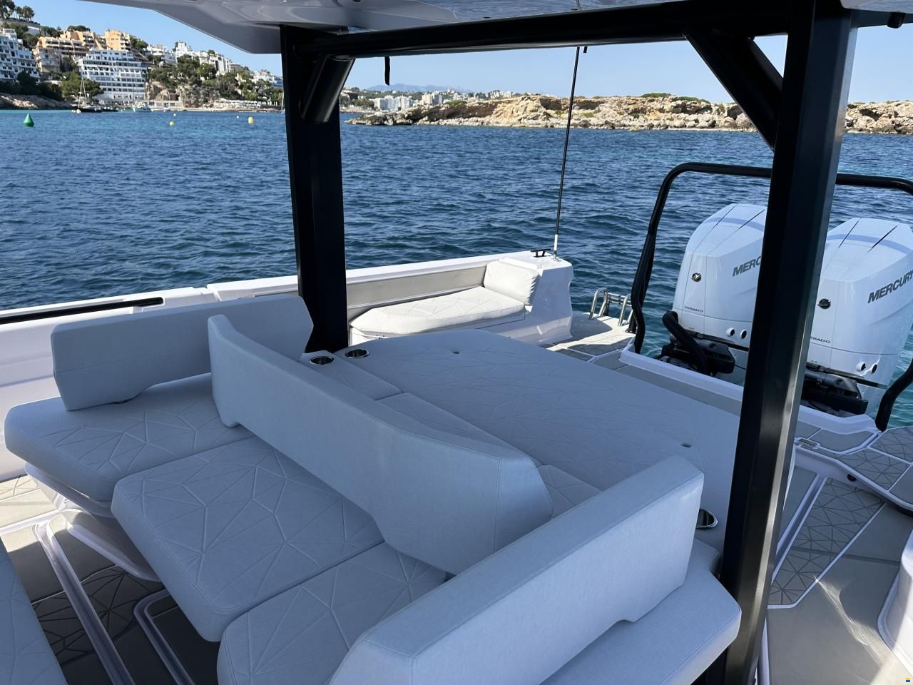 Axopar 38 Sun Top