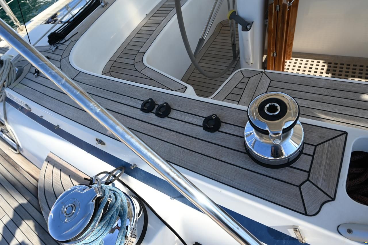 Hallberg-Rassy 44