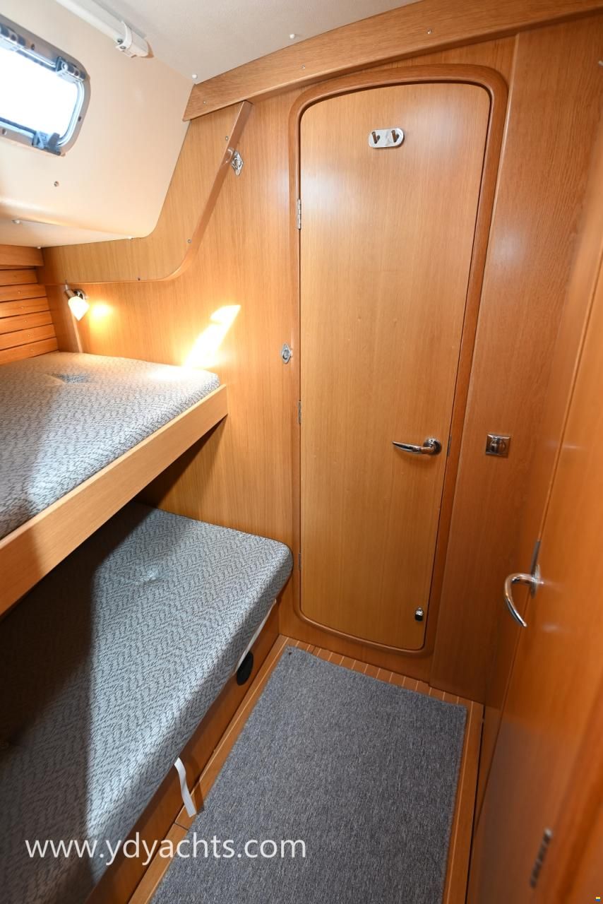 Hallberg-Rassy 44