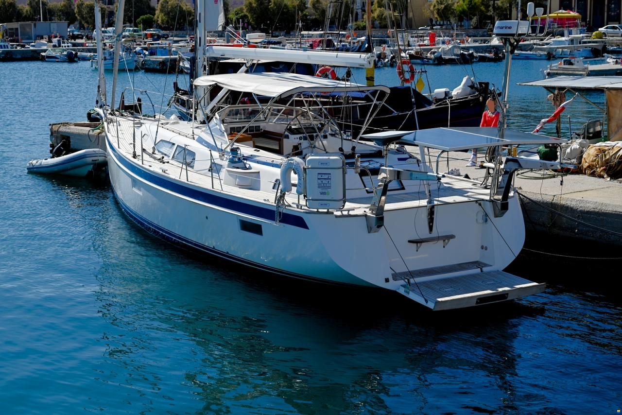 Hallberg-Rassy 44
