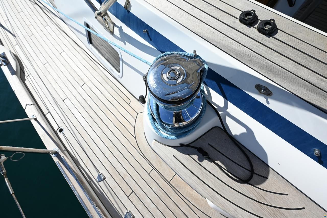 Hallberg-Rassy 44