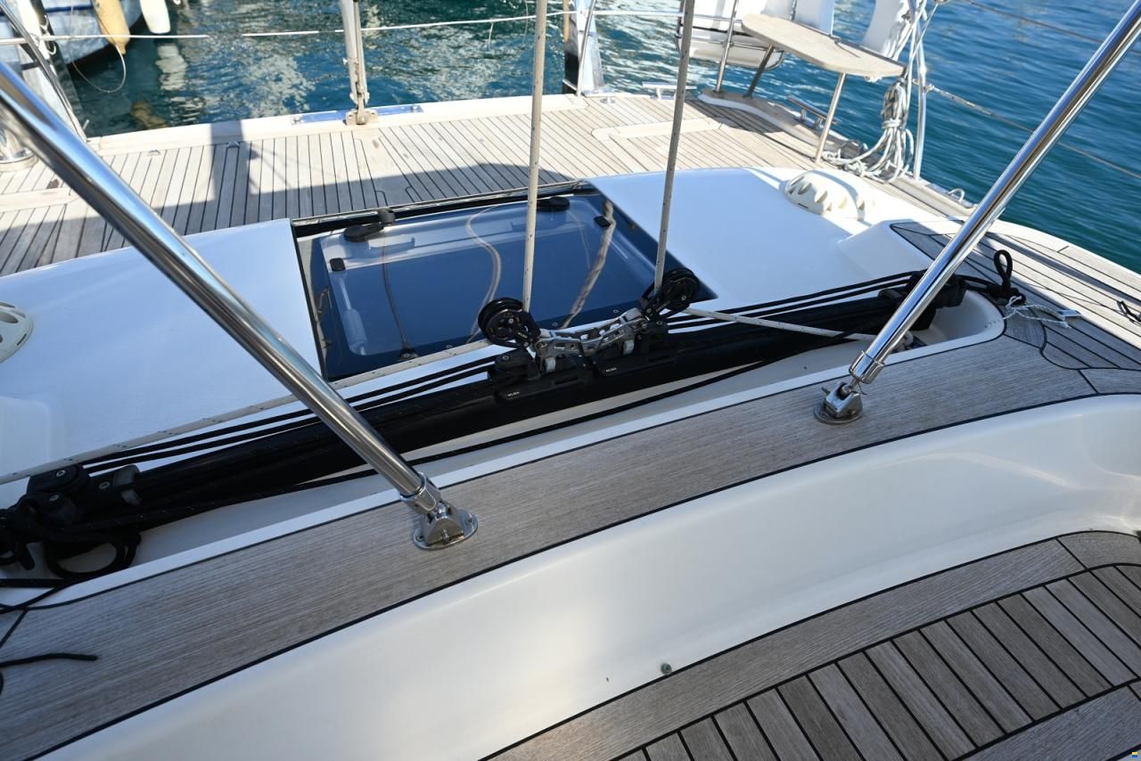 Hallberg-Rassy 44