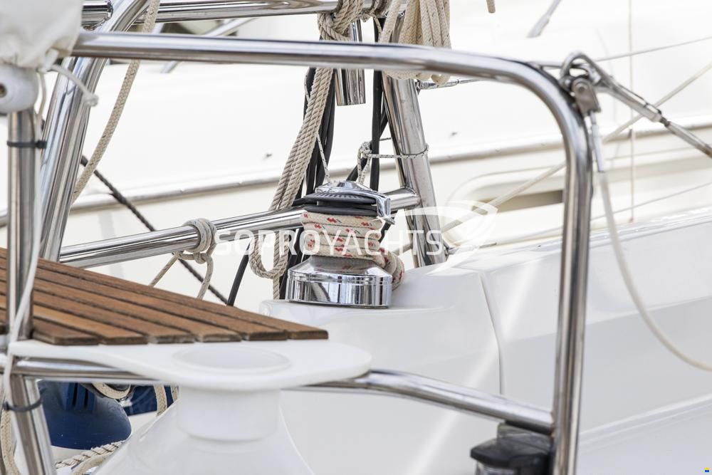 Hunter 33