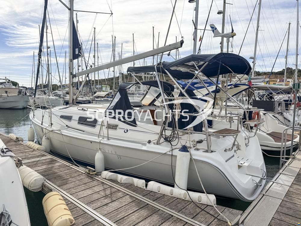Hunter 33