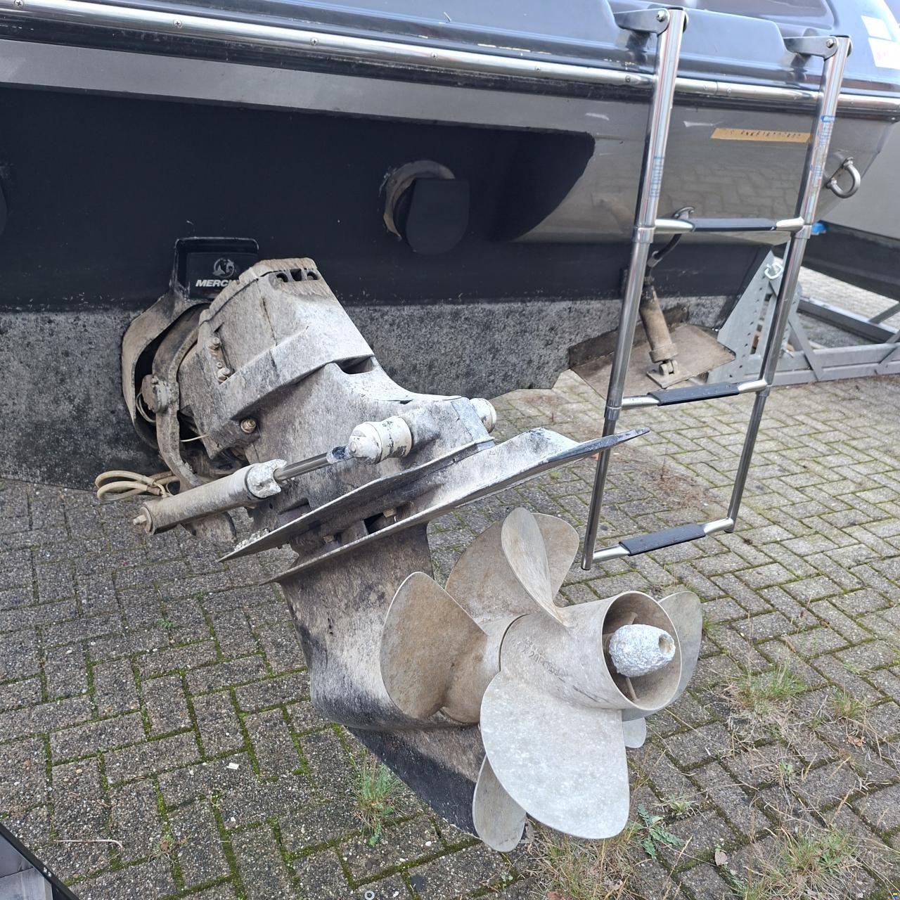 Rinker Captiva CC 272