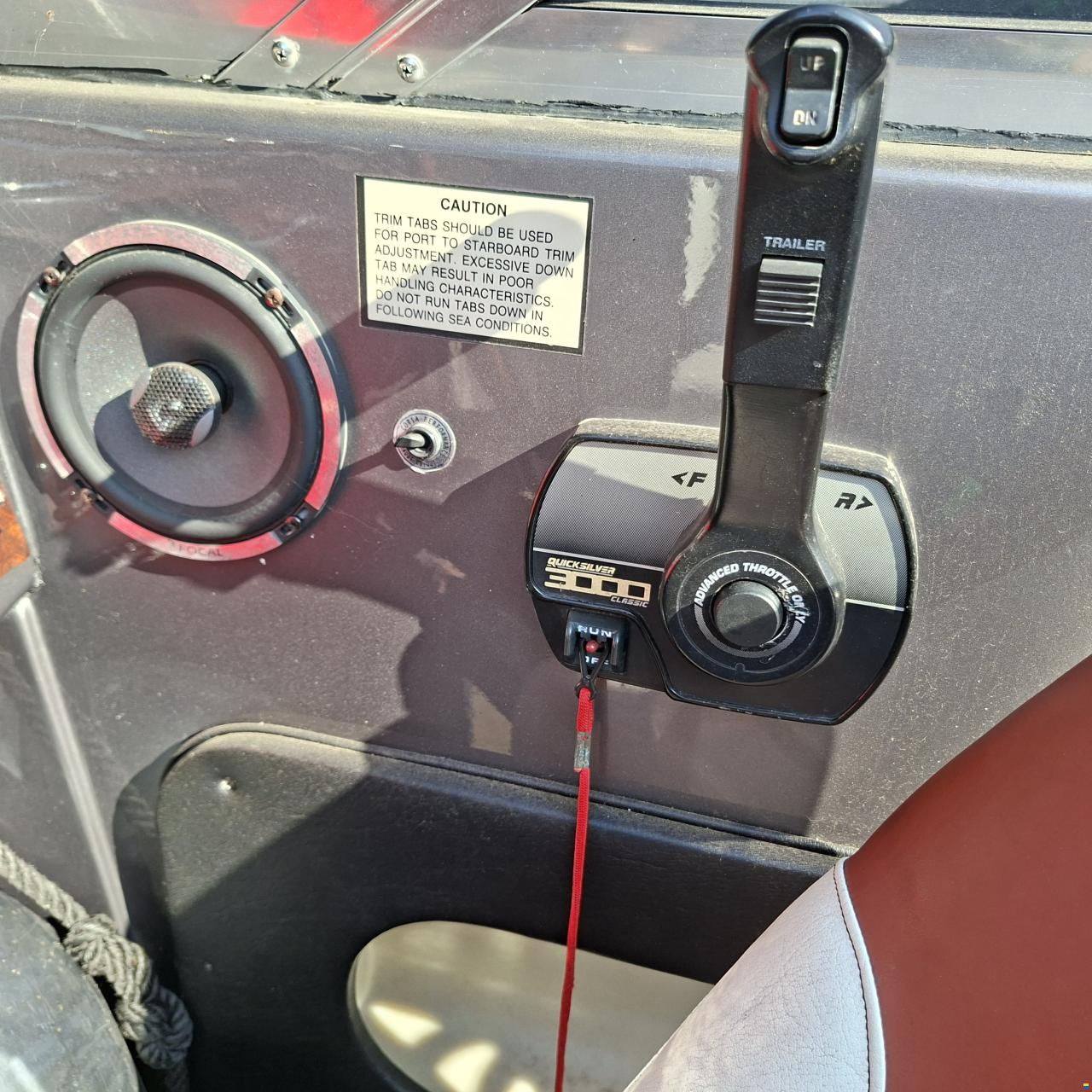 Rinker Captiva CC 272