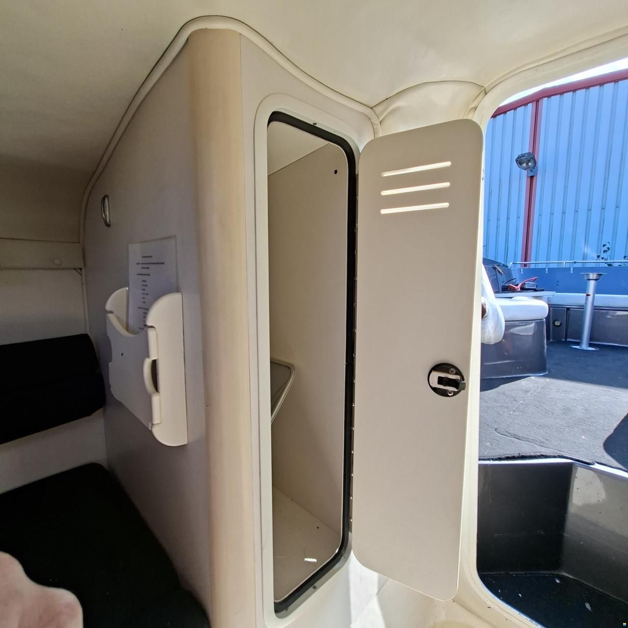 Rinker Captiva CC 272