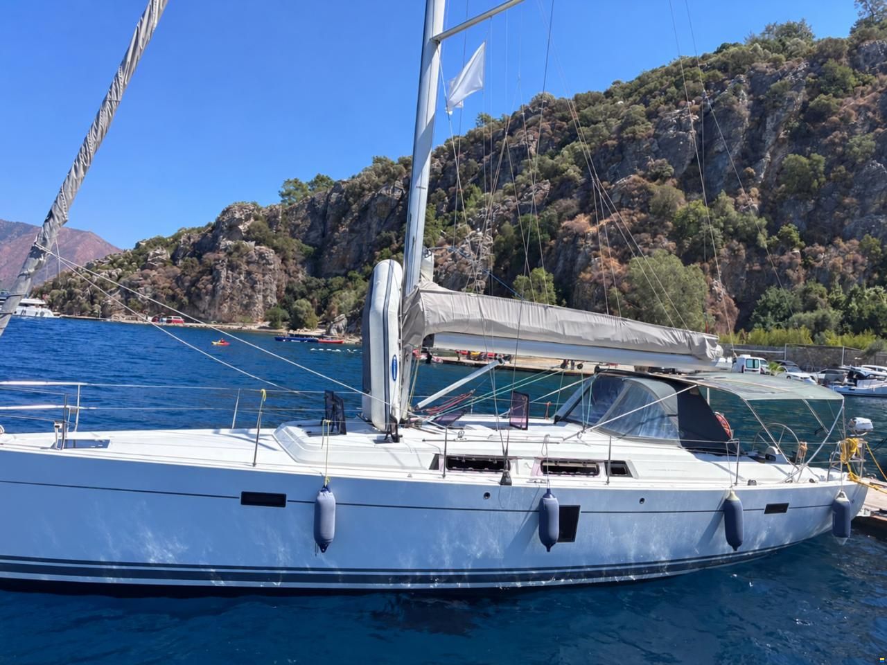 Hanse 445