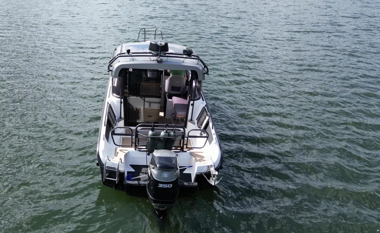 XO Boats 270 Cabin