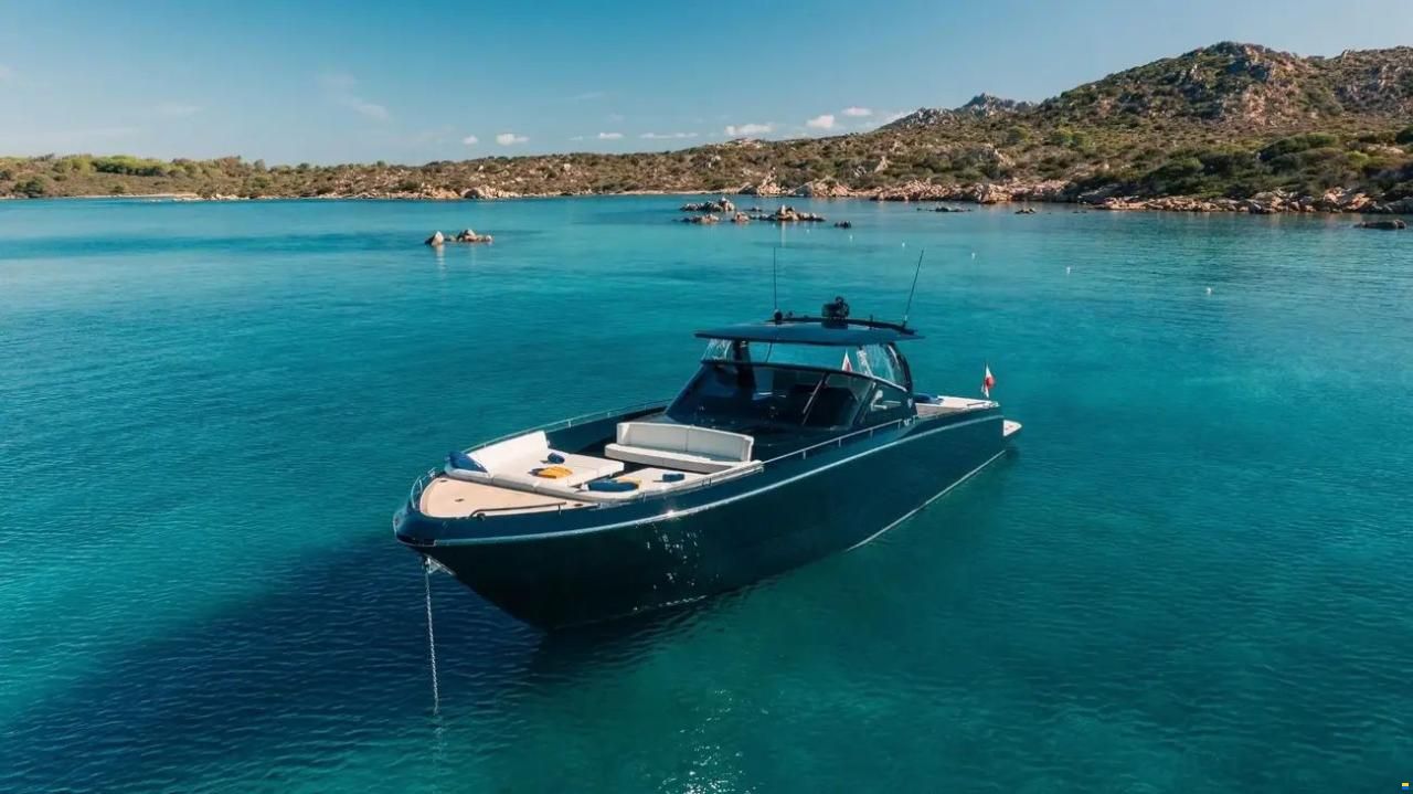 Cantieri Navali del Mediterraneo Contine