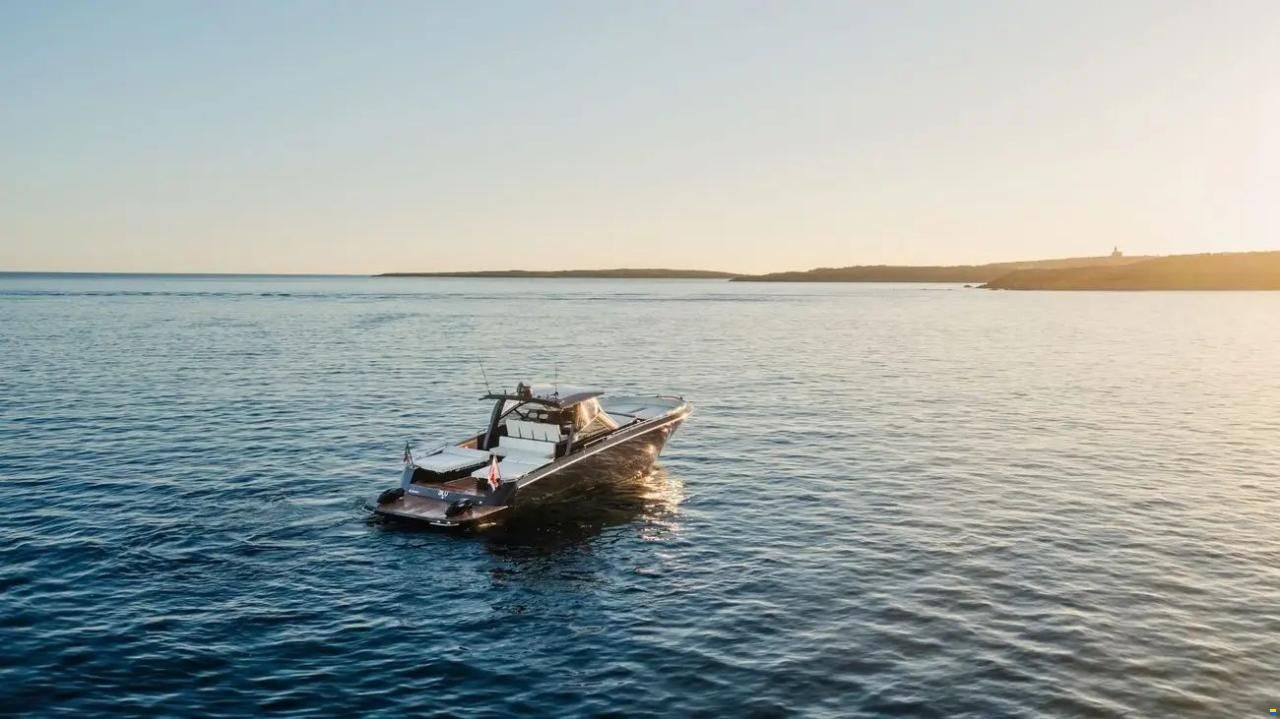 Cantieri Navali del Mediterraneo Contine