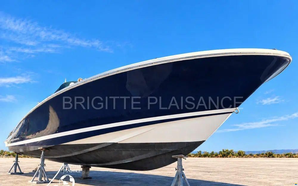Chris Craft Launch 28