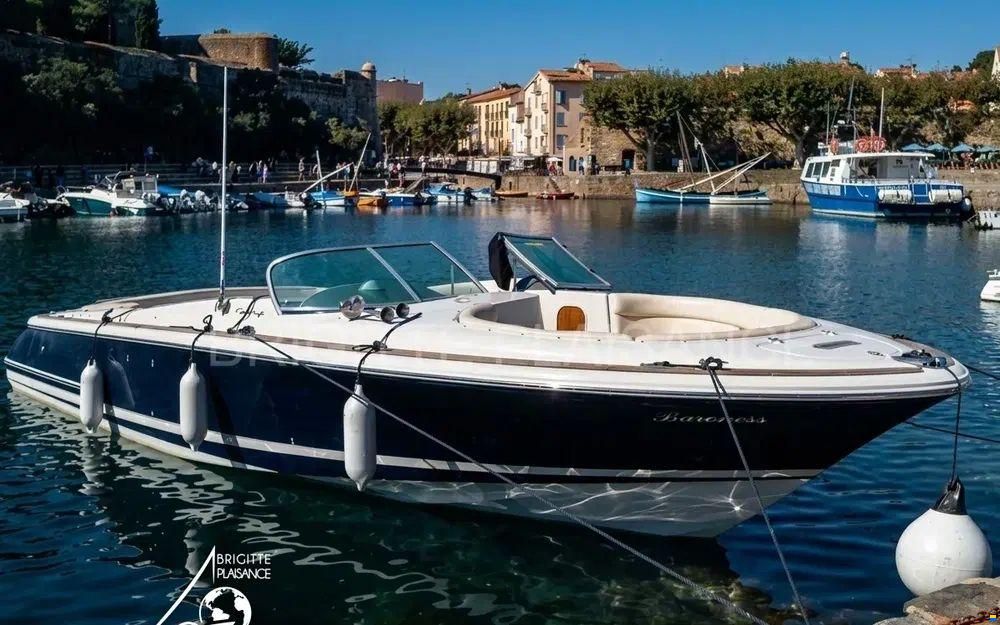 Chris Craft Launch 28